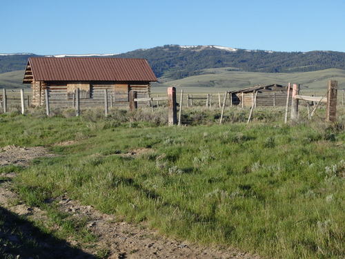 GDMBR: Old Homestead Dwellings.